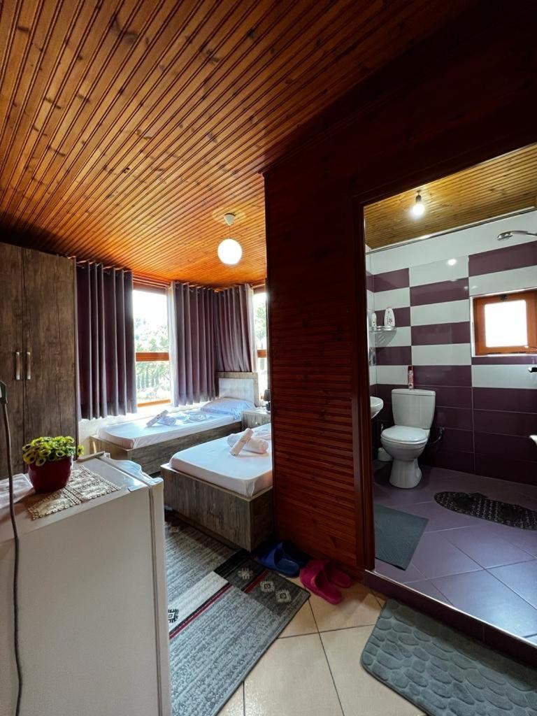 Guesthouse Emiljano Berat Exterior foto