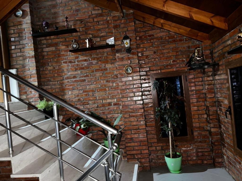 Guesthouse Emiljano Berat Exterior foto